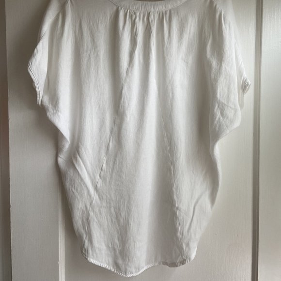 Anthro bishop + young, white high/low blouse, small - Picture 2 of 3